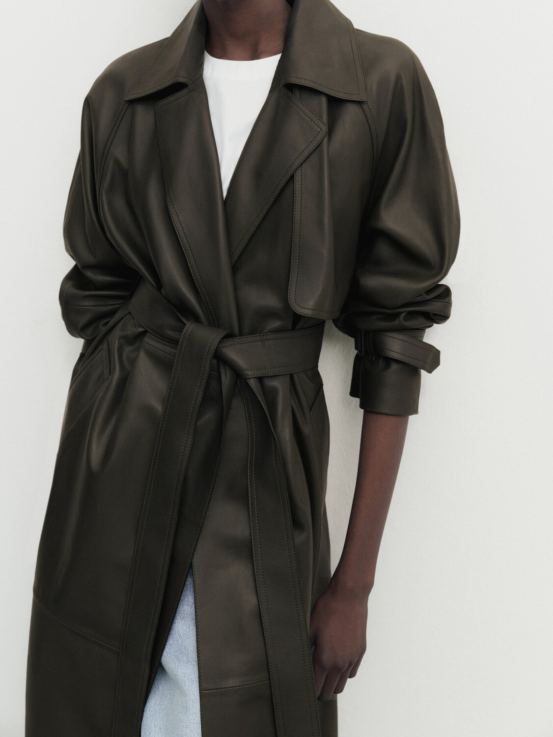 

Тренч пальто из кожи наппа с поясом Massimo Dutti, хаки