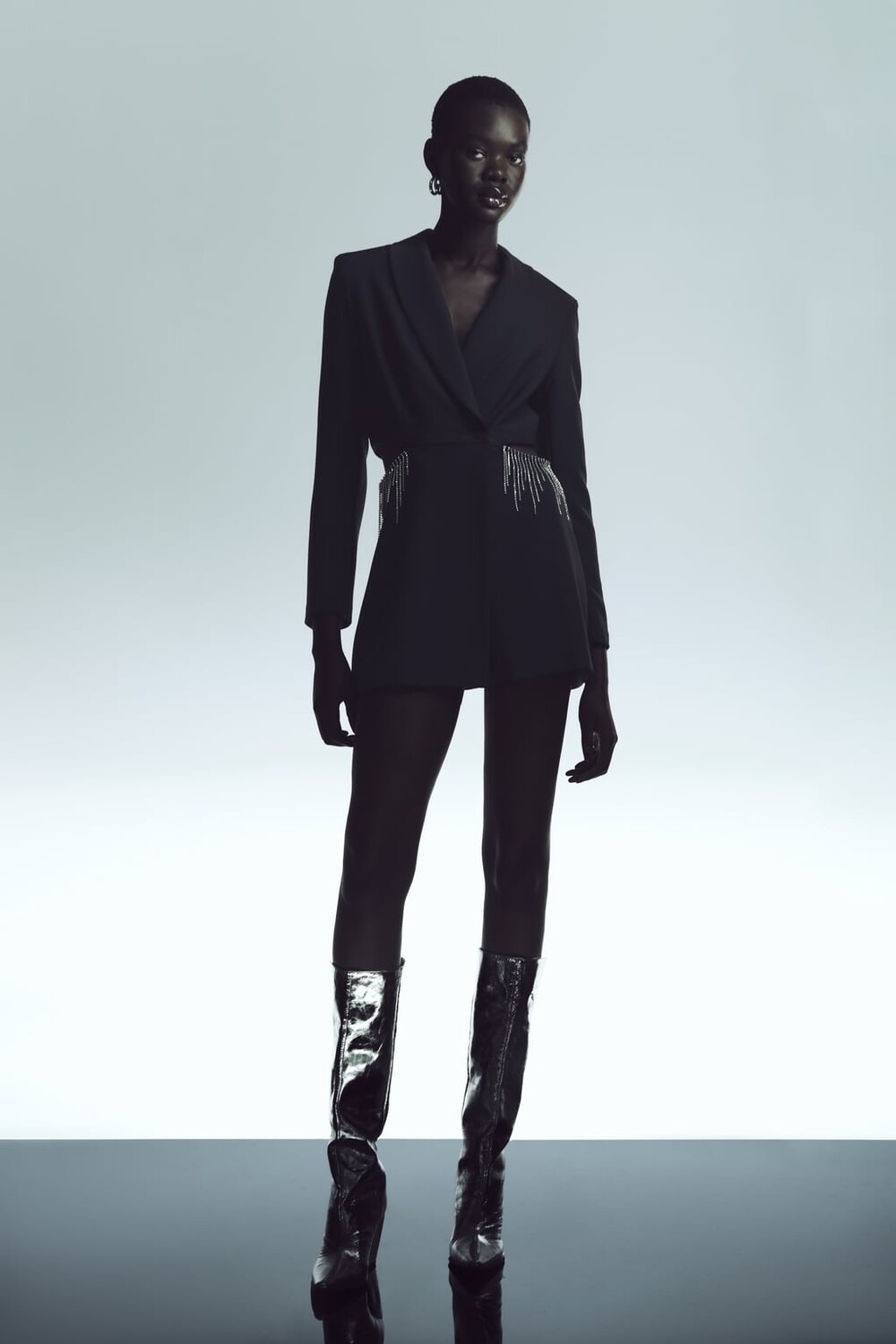 

Вырезанный комбинезон со стразами ZARA, черный