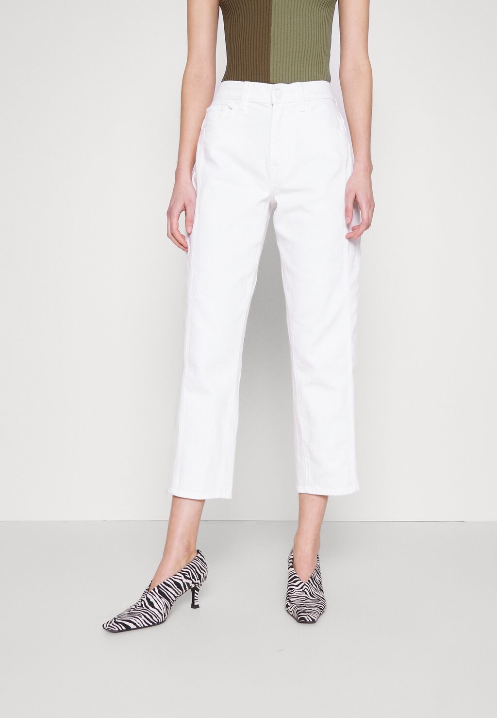

Джинсы прямого кроя 7 for all mankind, белый