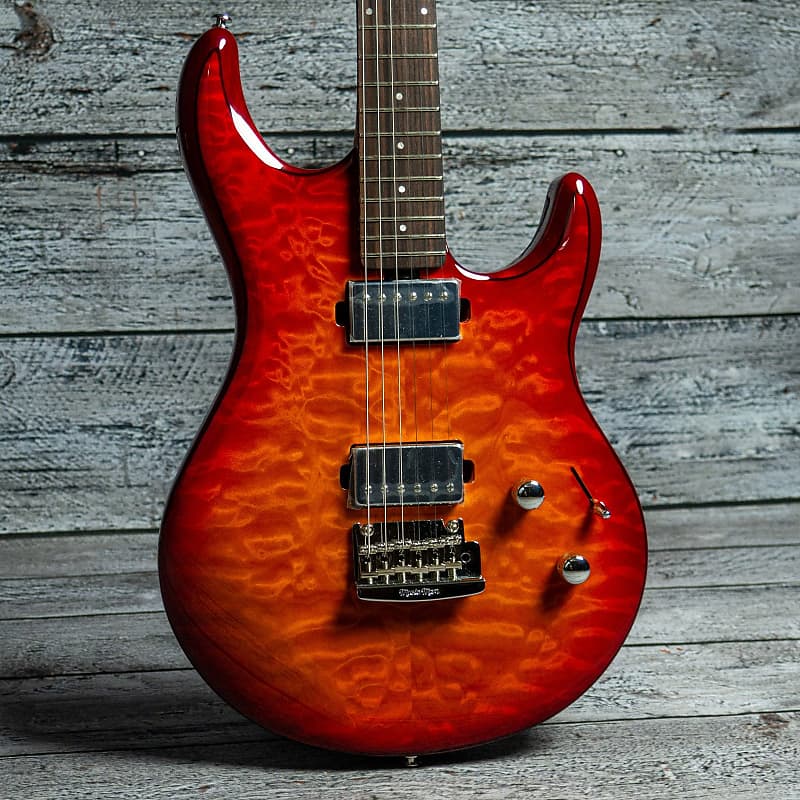 

Электрогитара Ernie Ball Music Man Luke 3 HH - Cherry Burst Quilt - Figured Roasted Maple/Rosewood