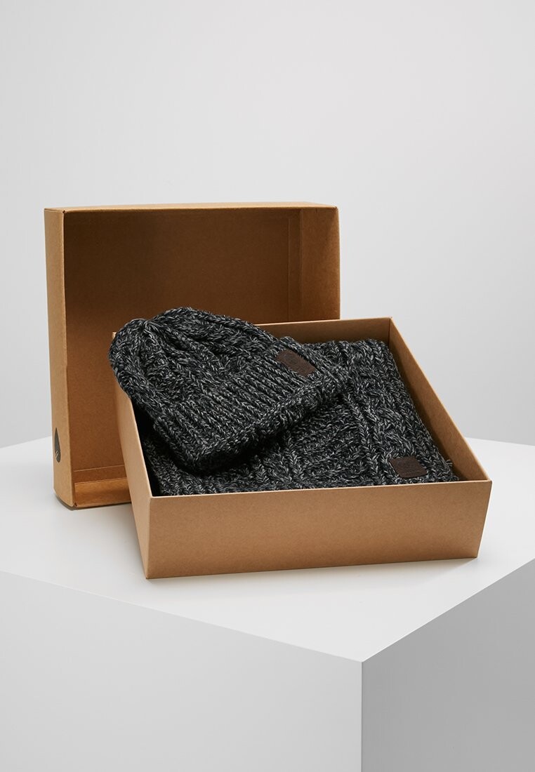

Шарф ONSERIK BOX SCARF BEANIE Only & Sons, черный