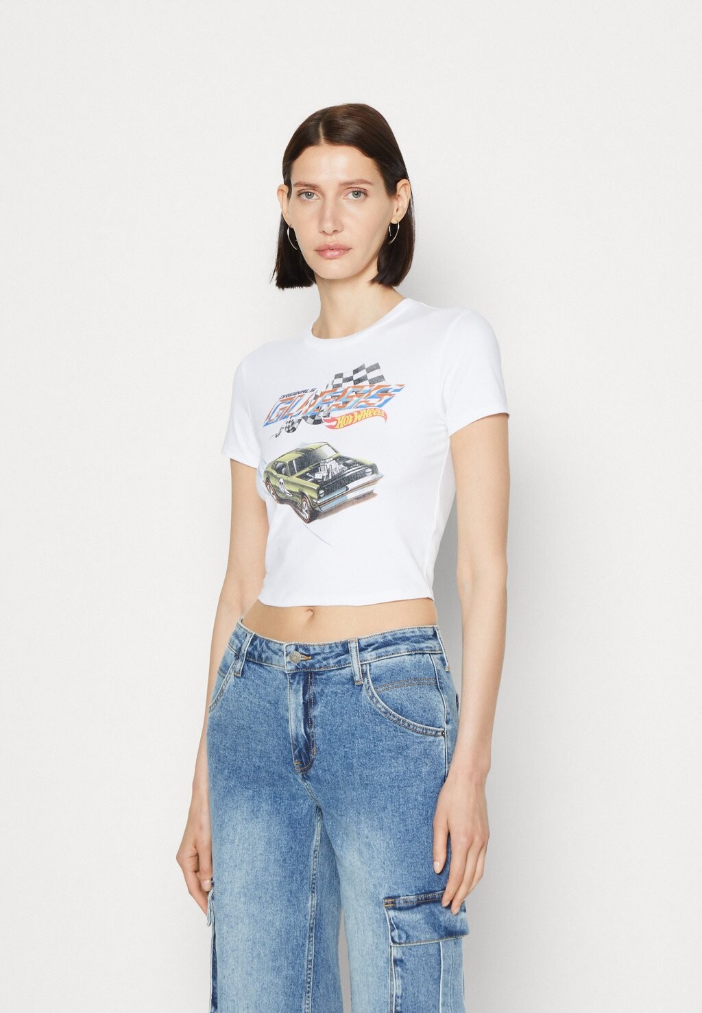 

Футболка с принтом Guess Originals, белый