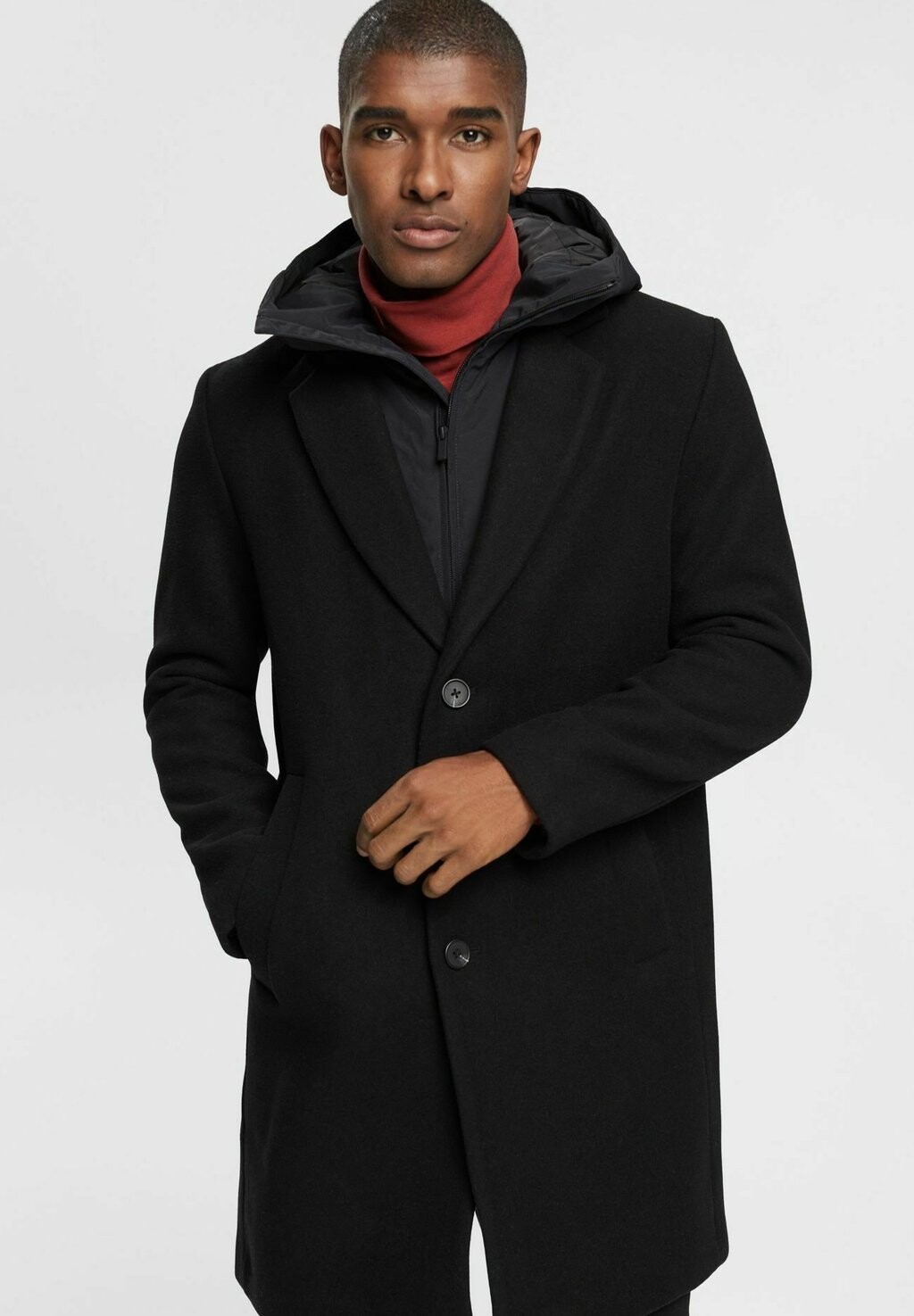 

Классическое пальто Esprit, черный