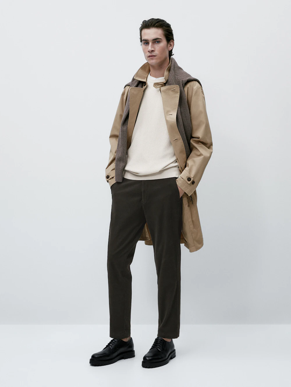 

Трикотажный свитер с круглым вырезом Massimo Dutti, бежевый