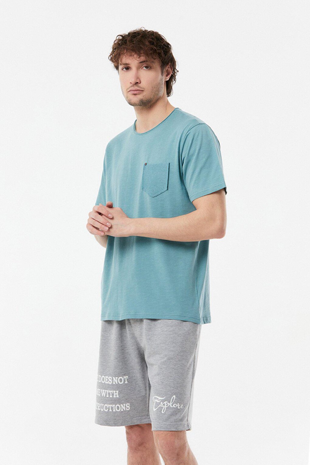 

Базовая футболка с круглым вырезом и карманами Fullamoda, синий