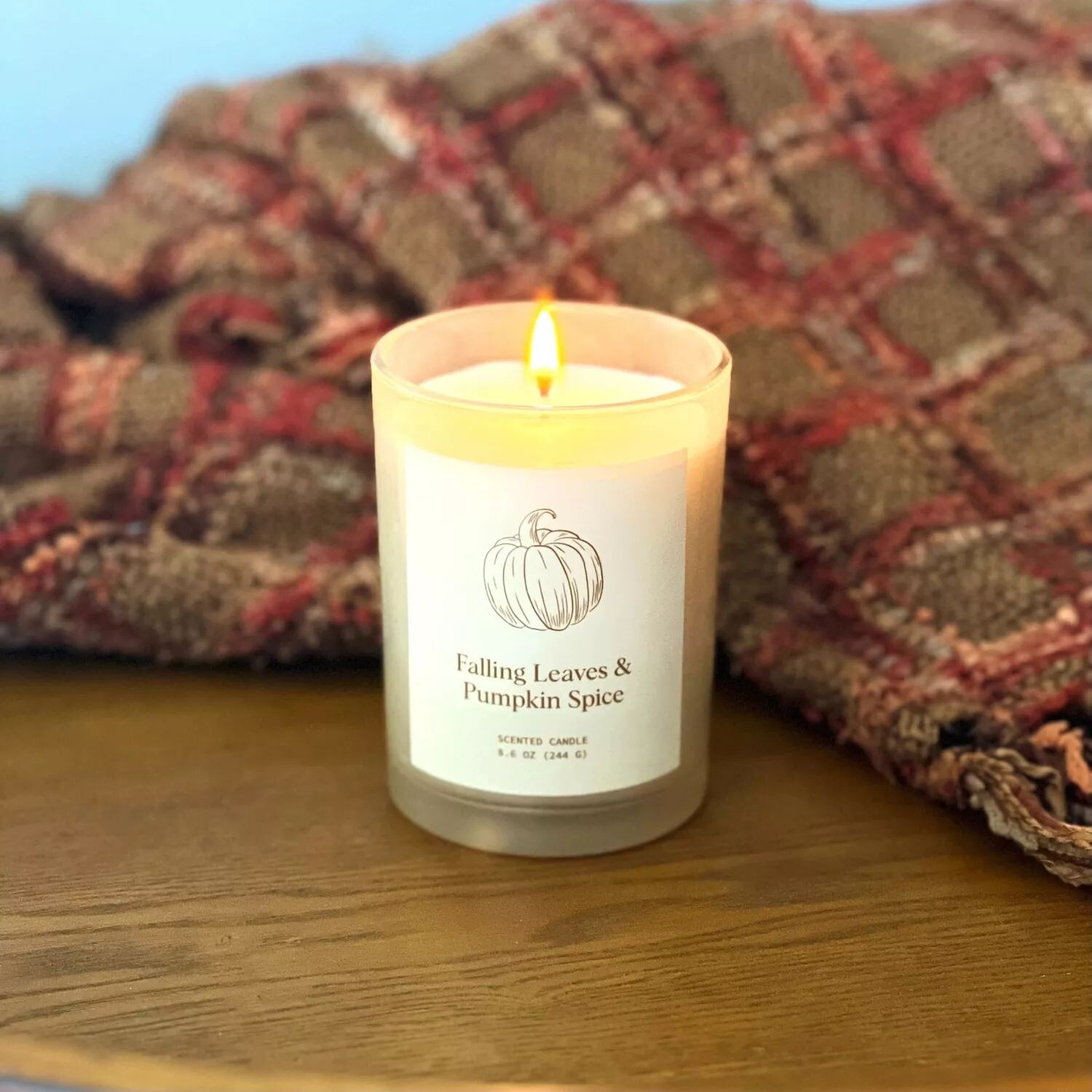 

Sonoma Goods For Life «Опадающие листья и тыквенные специи», 8 унций. Баночка Свеча