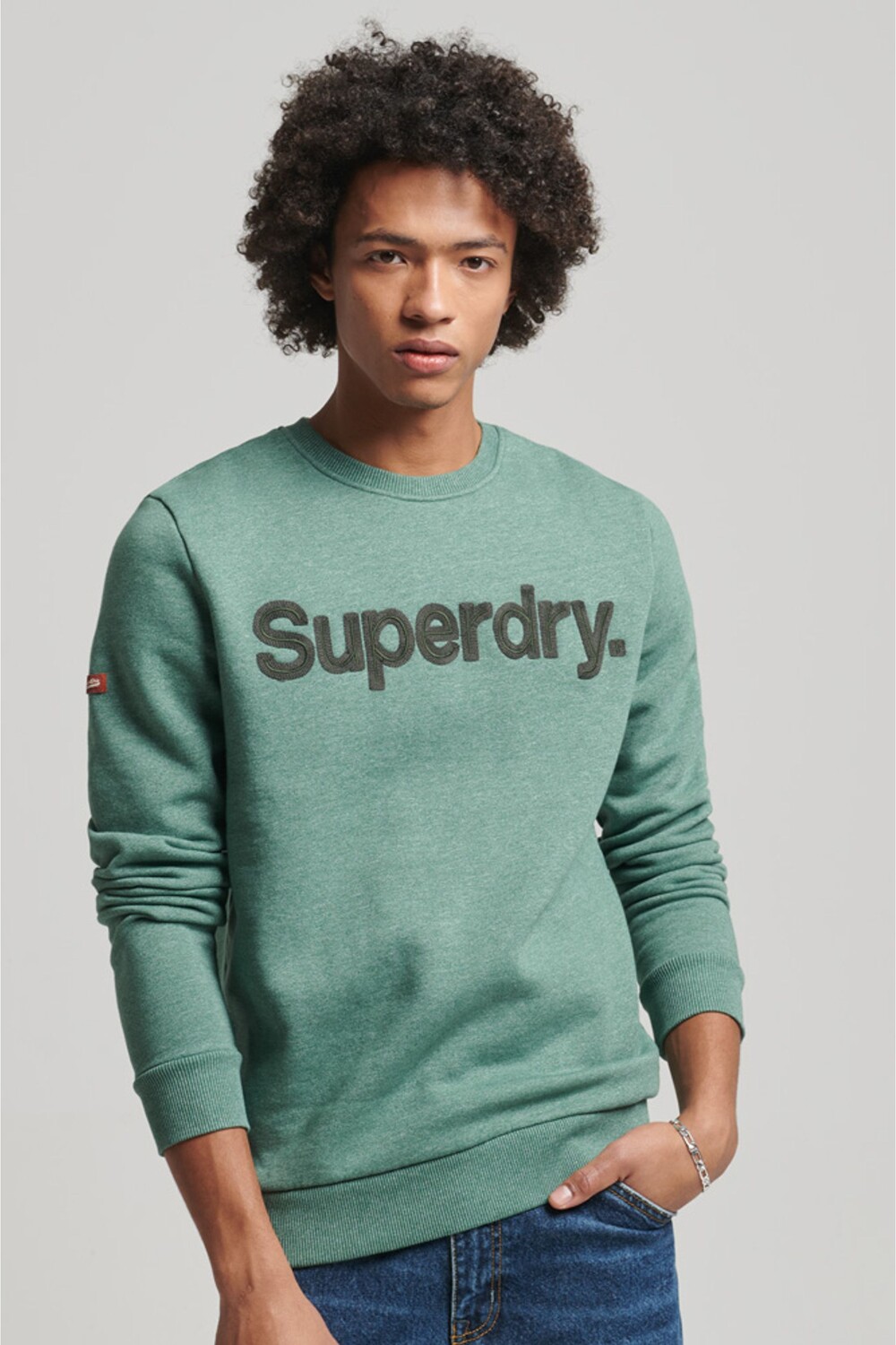 

Классическая толстовка с круглым вырезом и логотипом Core Superdry, зеленый