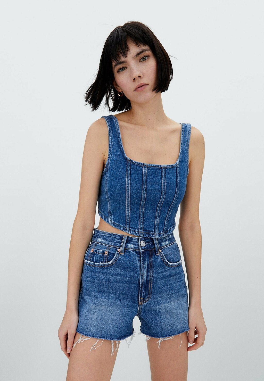 

Джинсовые шорты Stradivarius