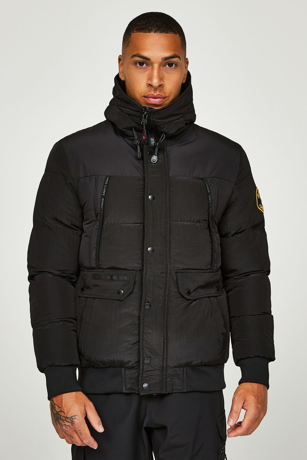

Бомбер Inverno с капюшоном Zavetti Canada, черный