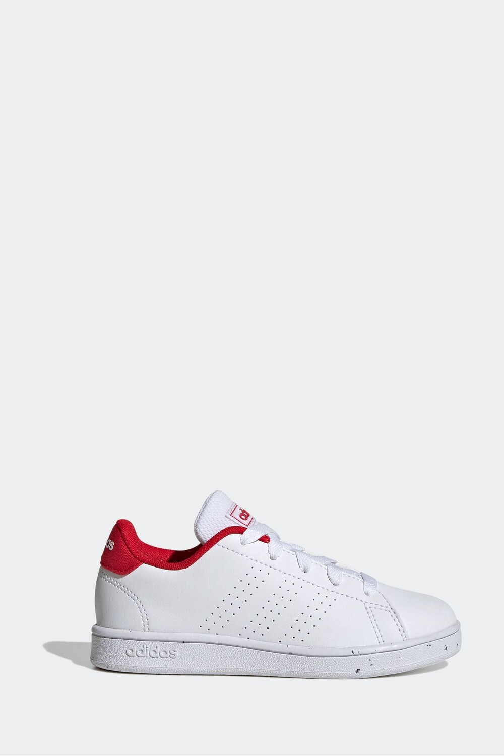 

Преимущество спортивной обуви adidas, белый