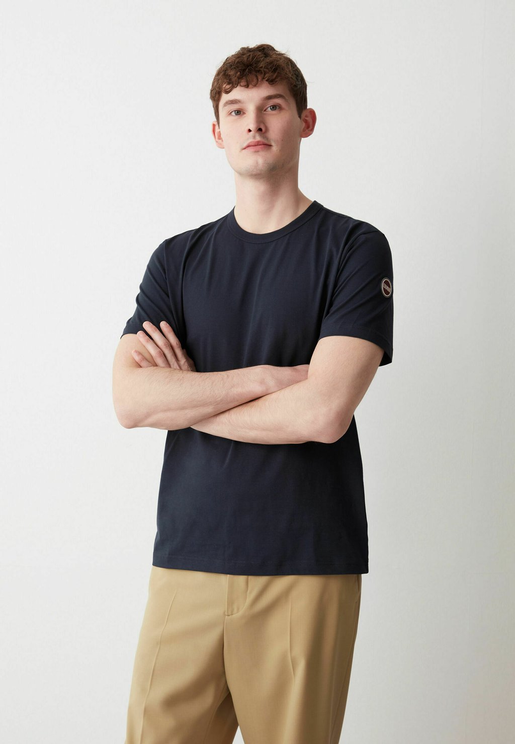 цена Базовая футболка Short-Sleeved Colmar Originals, синий