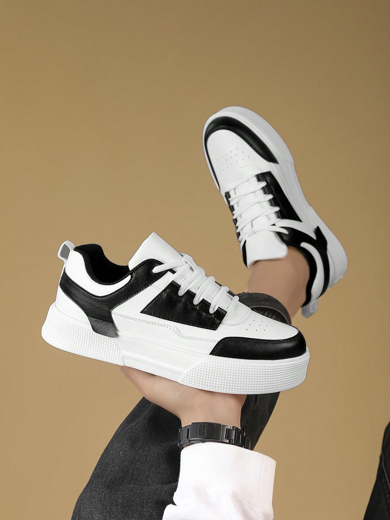 Мужские новейшие модные кроссовки на платформе со шнуровкой, черное и белое