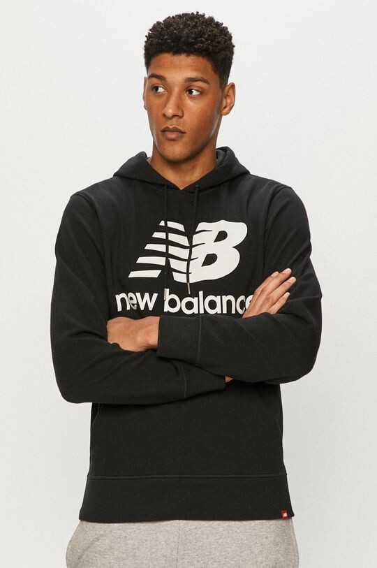 

Толстовка MT03558BK New Balance, черный