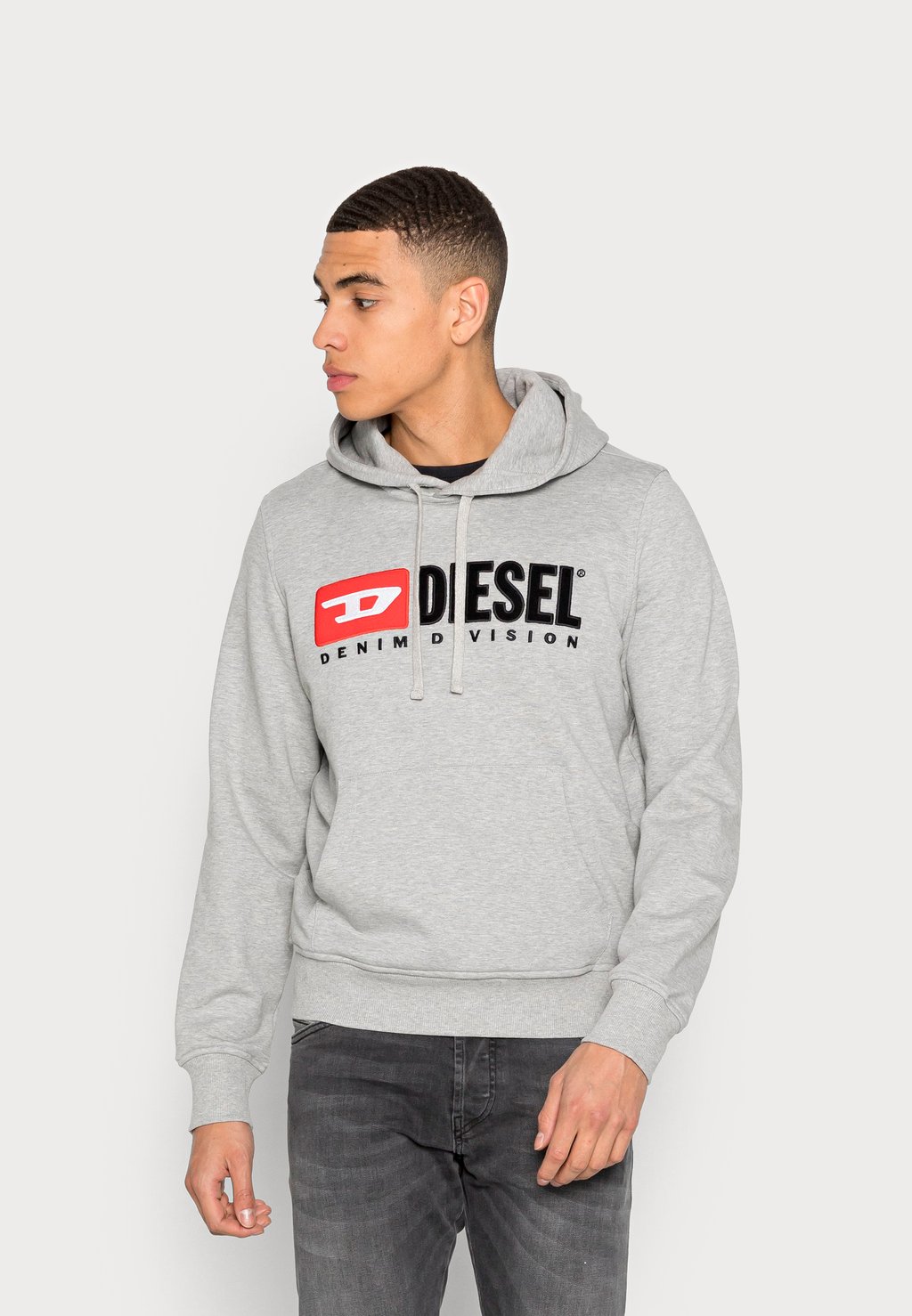 

Худи Diesel