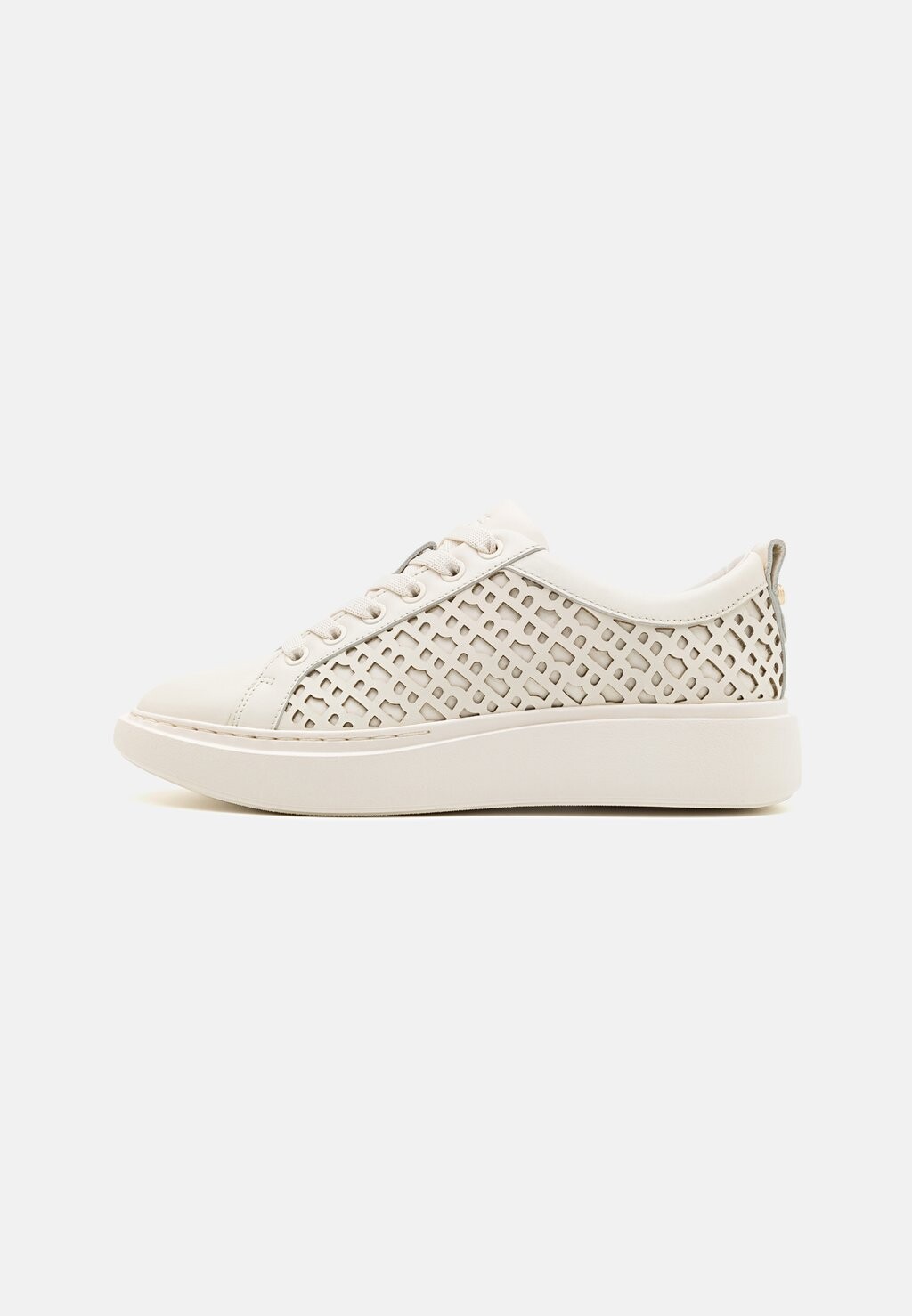 

Спортивные туфли на шнуровке AMBER TENN BOSS, цвет open white