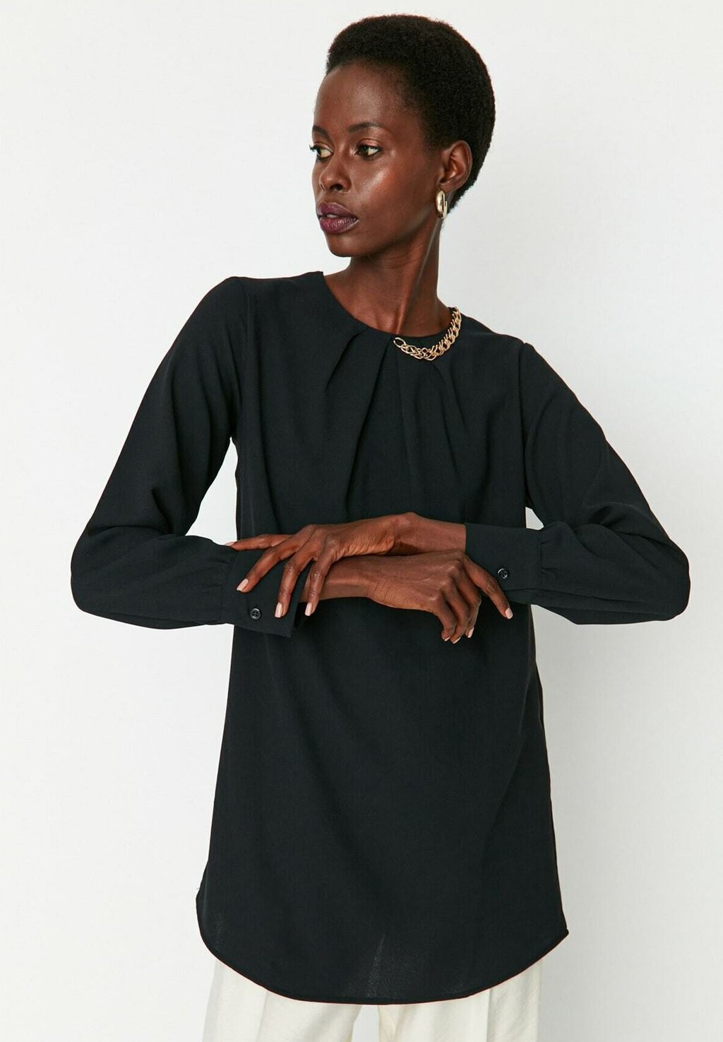 

Туника Trendyol Modest, черный