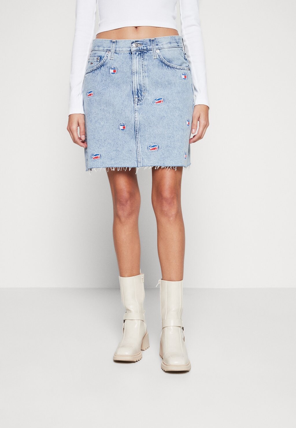 

Джинсовая юбка Tommy Jeans