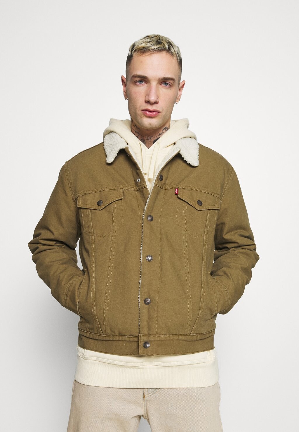 

Джинсовая куртка Levi's