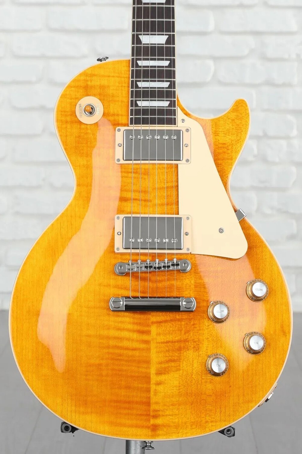 

Новая электрогитара Gibson Les Paul Standard '60s Figed Top - Honey Amber
