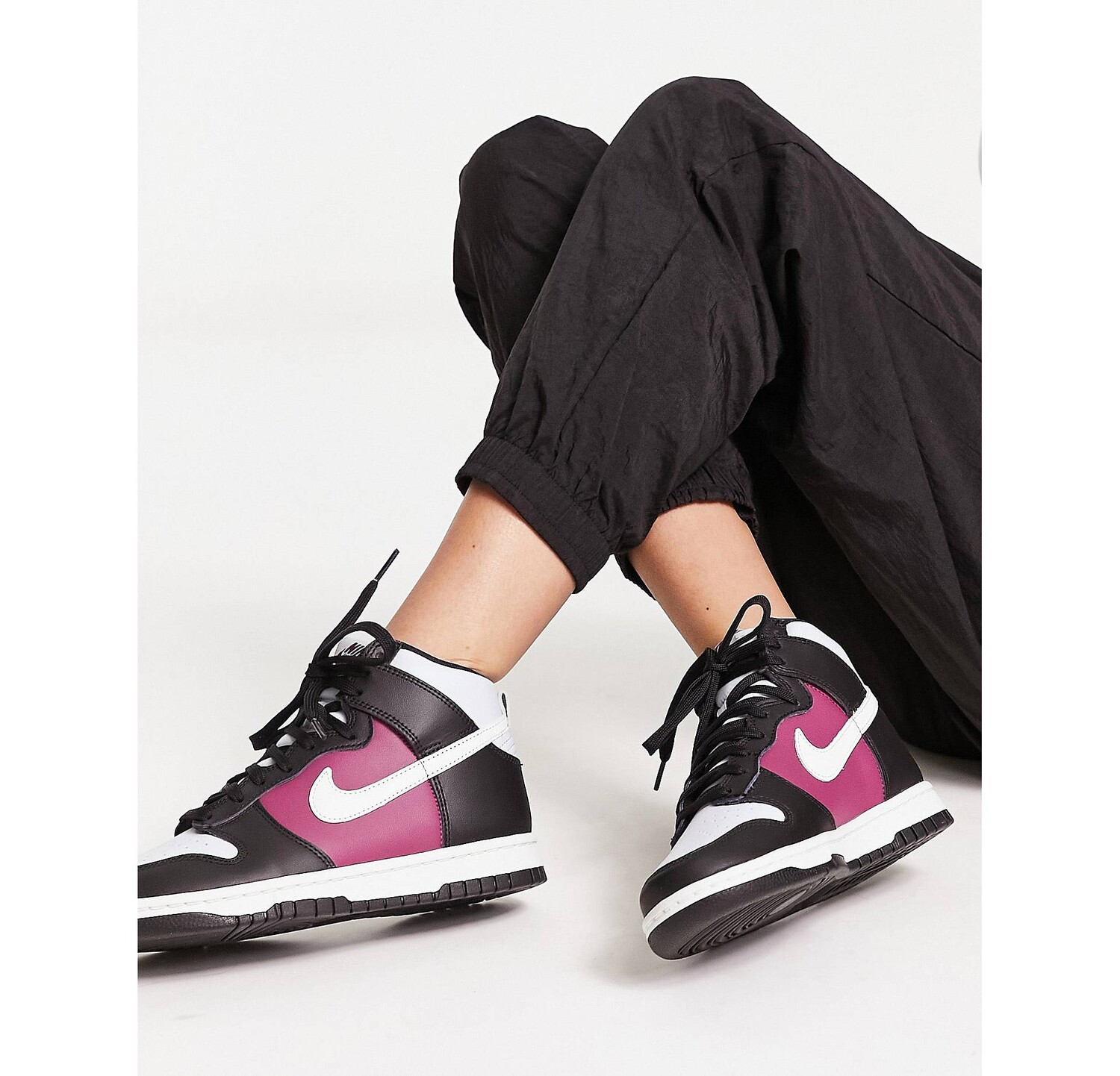 

Высокие кроссовки Nike Dunk черного цвета и розового дерева, Черный