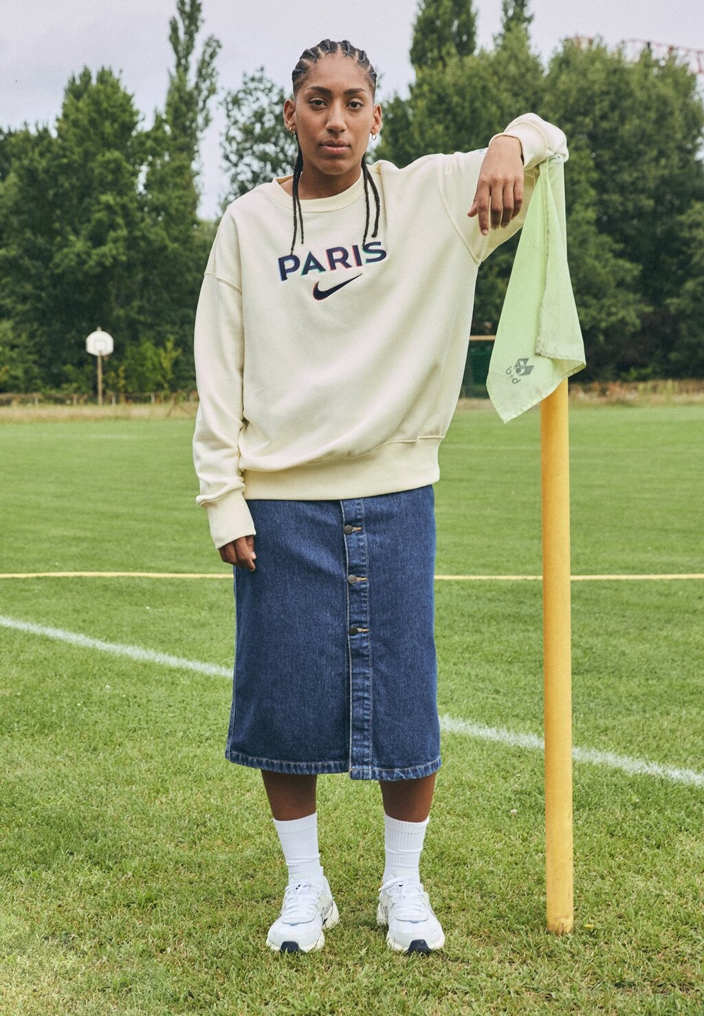 

Толстовка с символикой PSG CREW Nike, кремовый