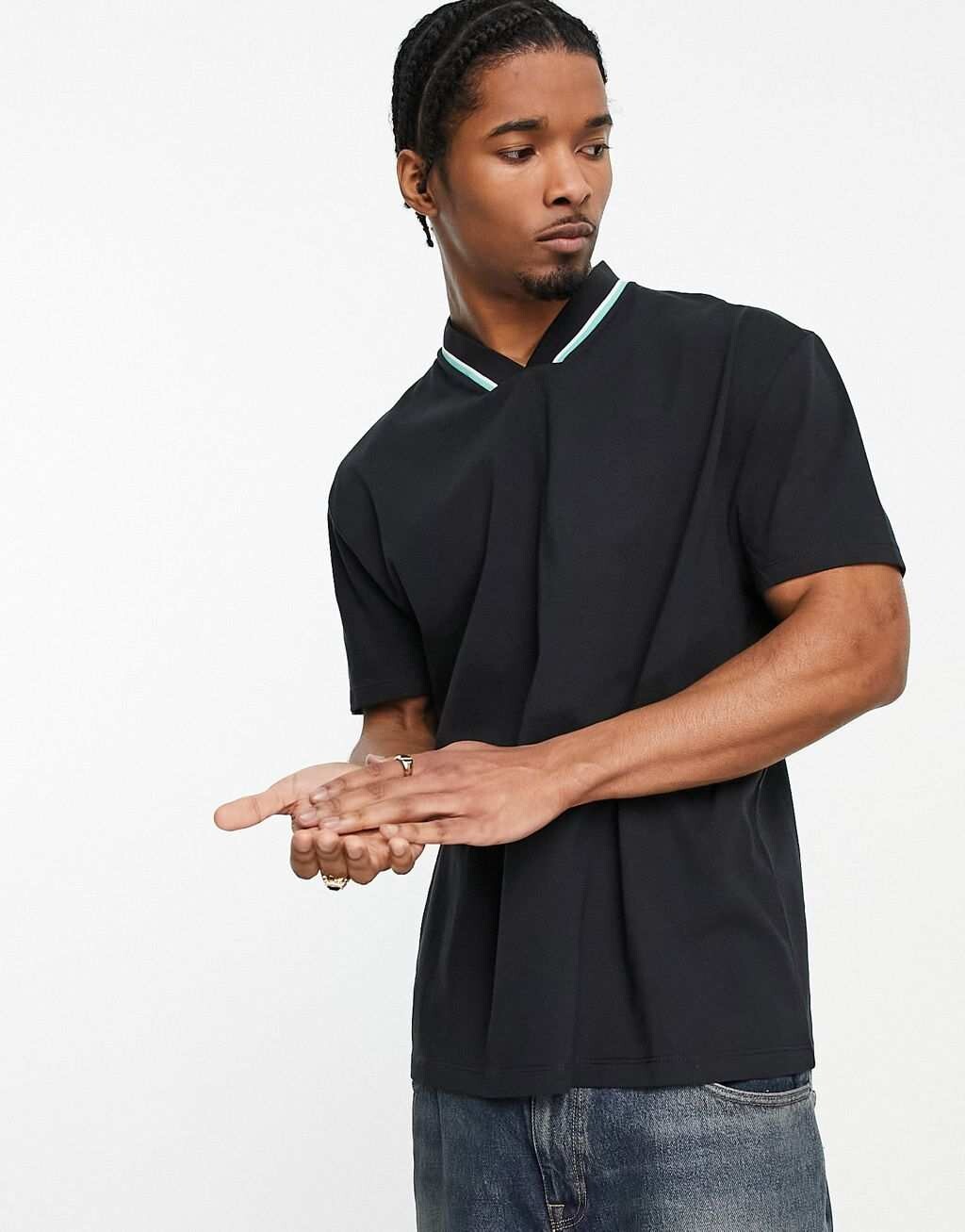

Черная свободная футболка с v-образным вырезом ASOS DESIGN, Черный