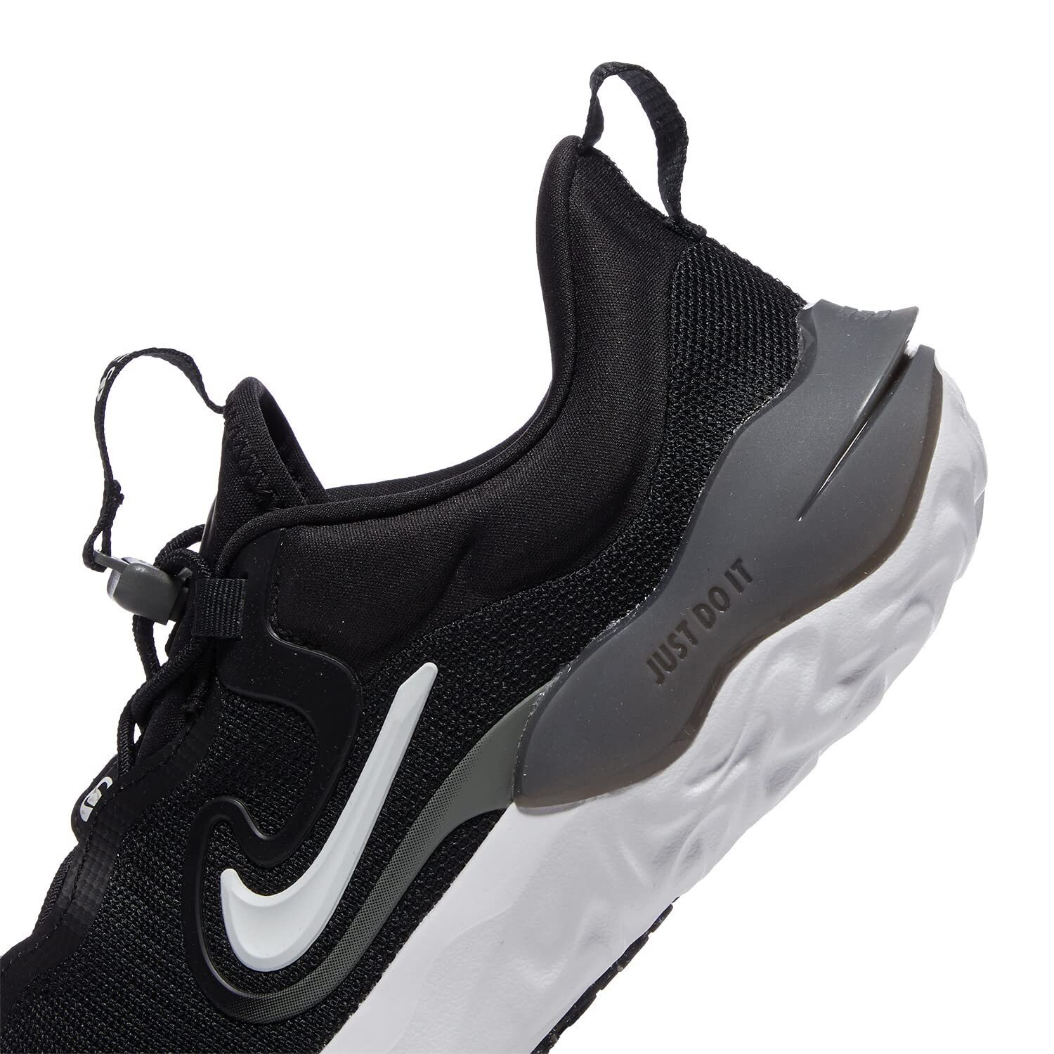 

Кроссовки Nike Kids Run Flow (Big Kid)