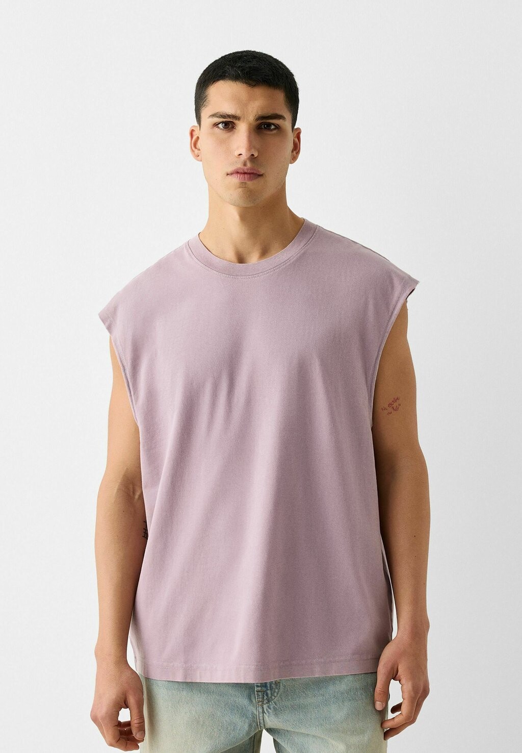 

Футболка базовая OVERSIZE WORKER Bershka, цвет purple