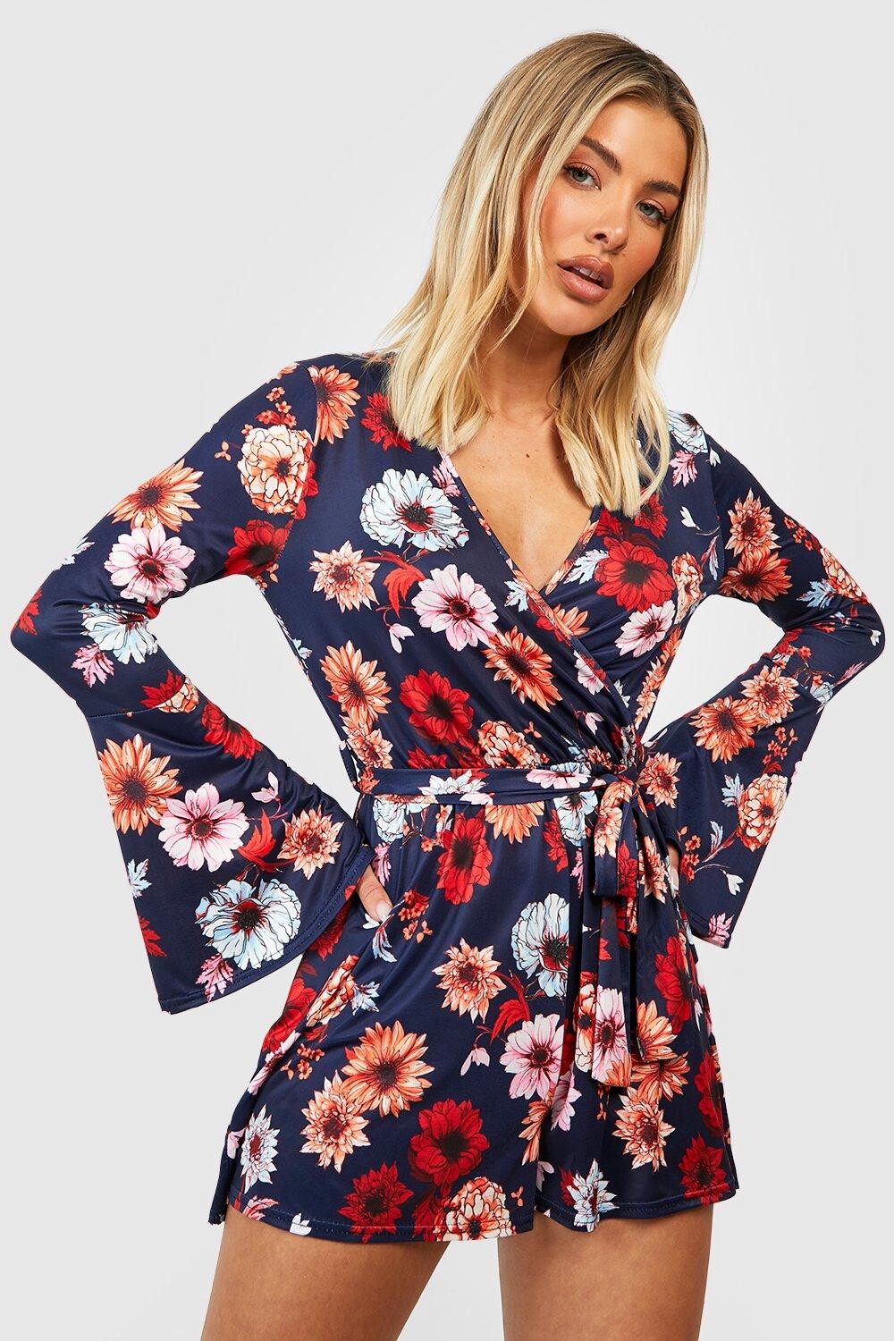

Комбинезон с цветочными рукавами и запахом Boohoo, нави