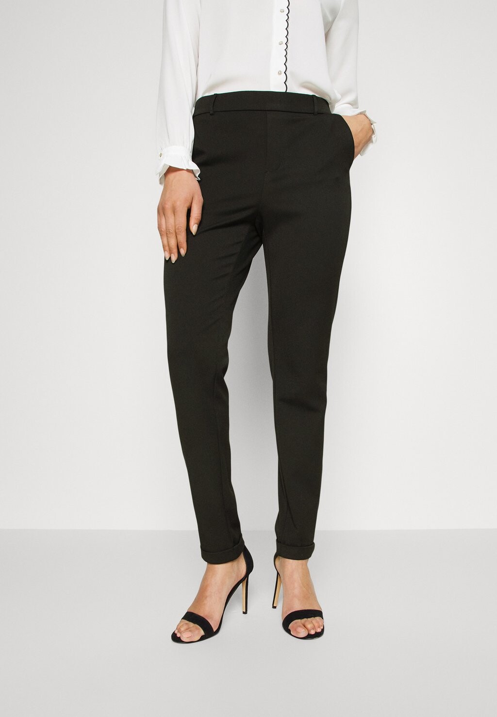 

Брюки Vero Moda, черный