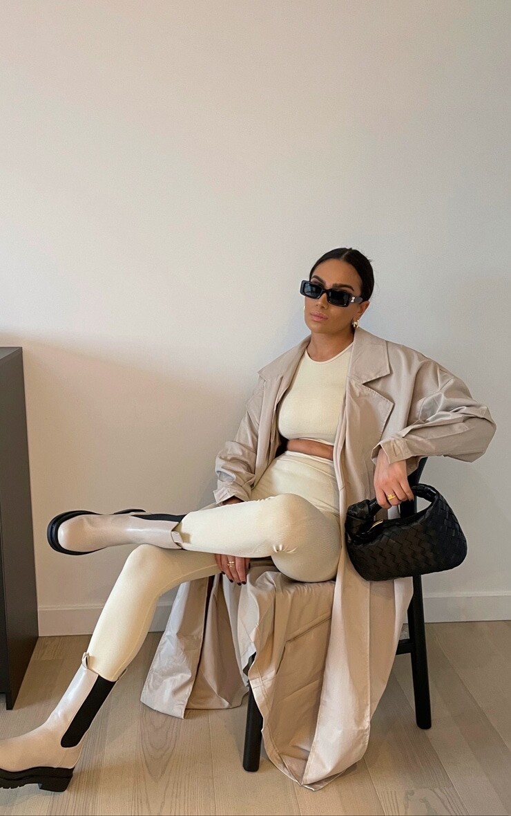 

PrettyLittleThing Леггинсы для спортзала овсяного цвета с бесшовной талией в рубчик