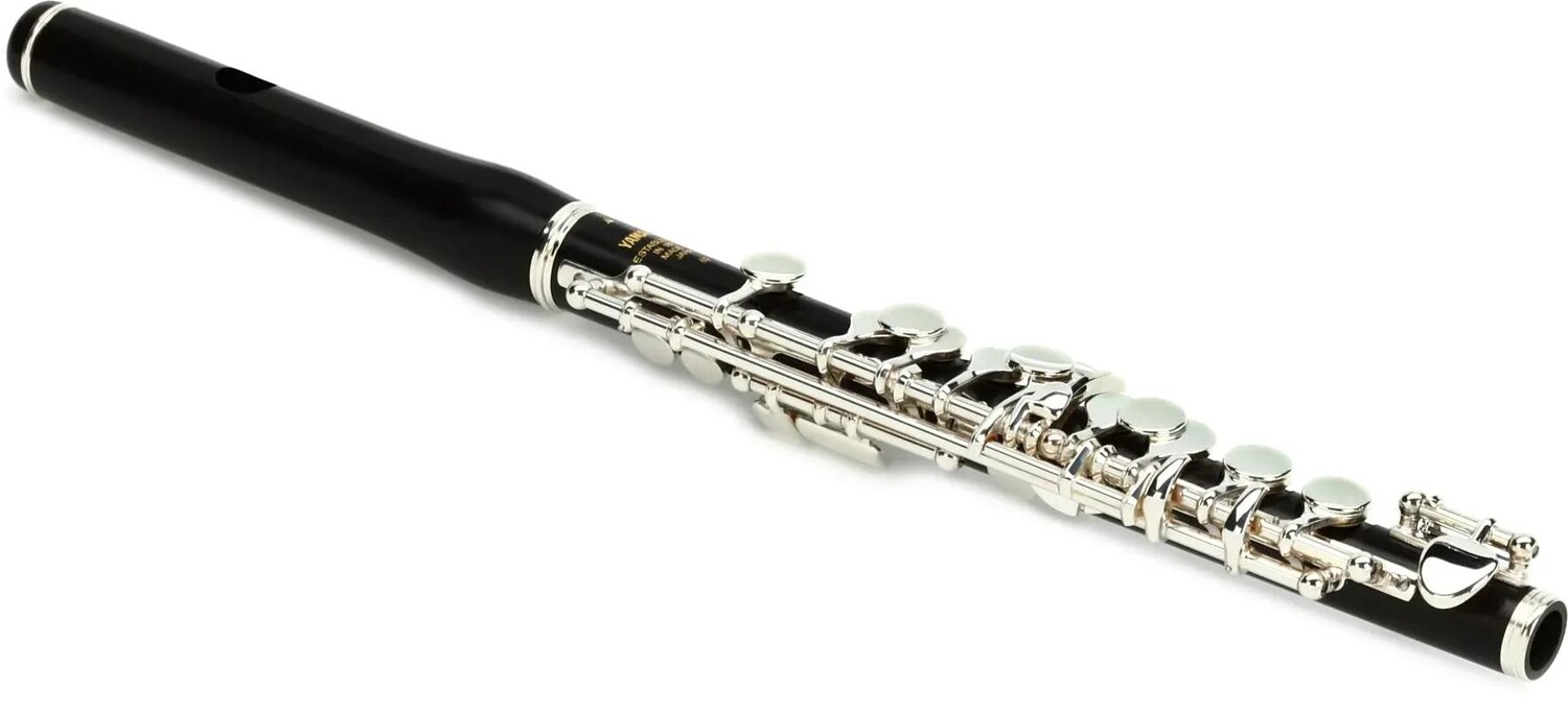 

Yamaha YPC-62 Professional Piccolo с посеребренными клавишами
