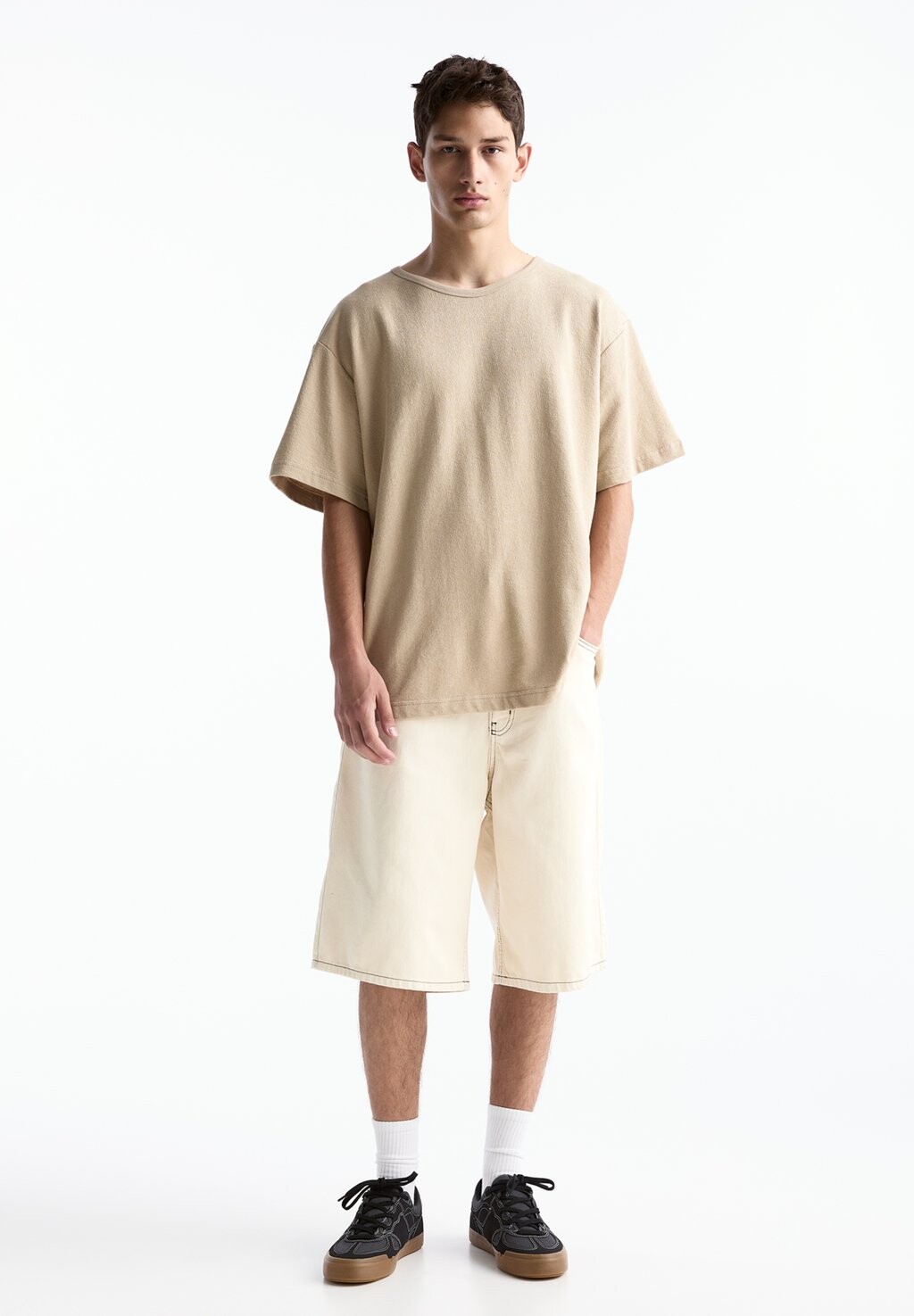 

Базовая футболка SHORT SLEEVE PULL&BEAR, песочный
