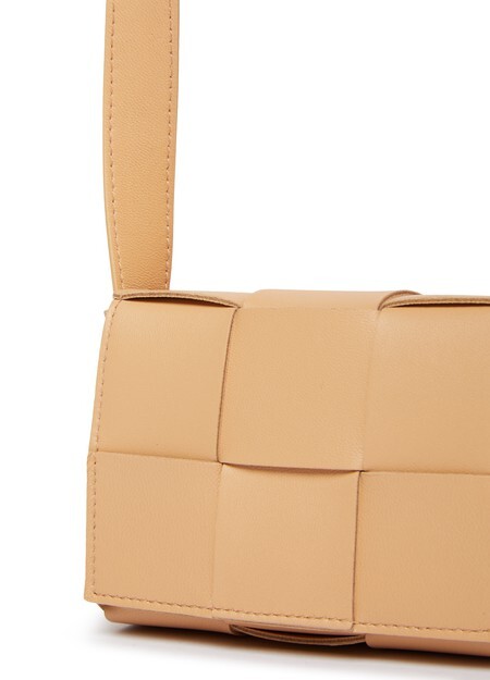 

Сумка через плечо Cassette Bottega Veneta