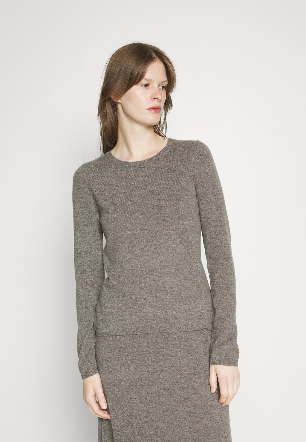 

Джемпер FTC Cashmere, серо-коричневый