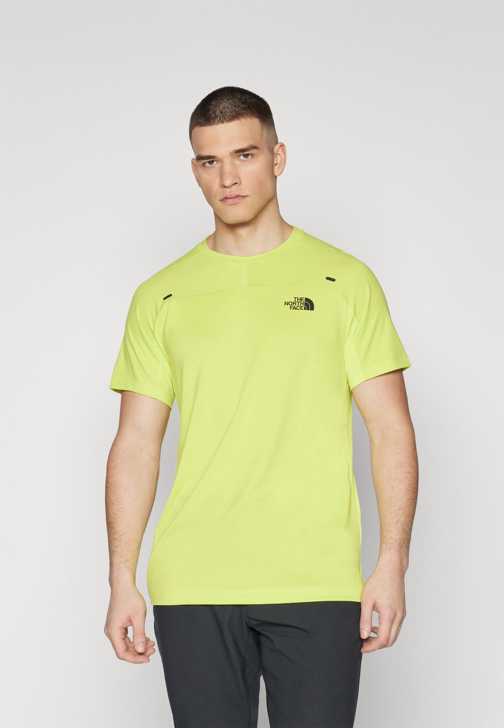 Спортивная футболка The North Face, зеленый неон куртка мужская north желтый неон размер 3xl