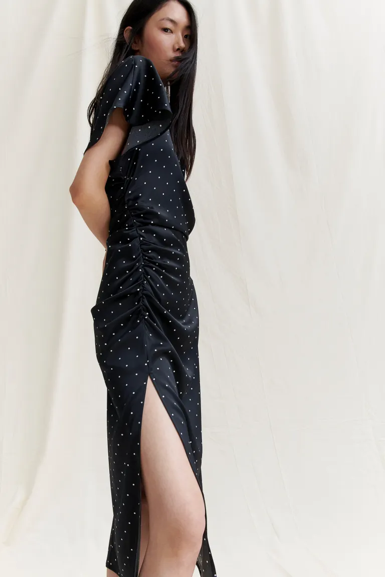 Атласное платье H&M, черный