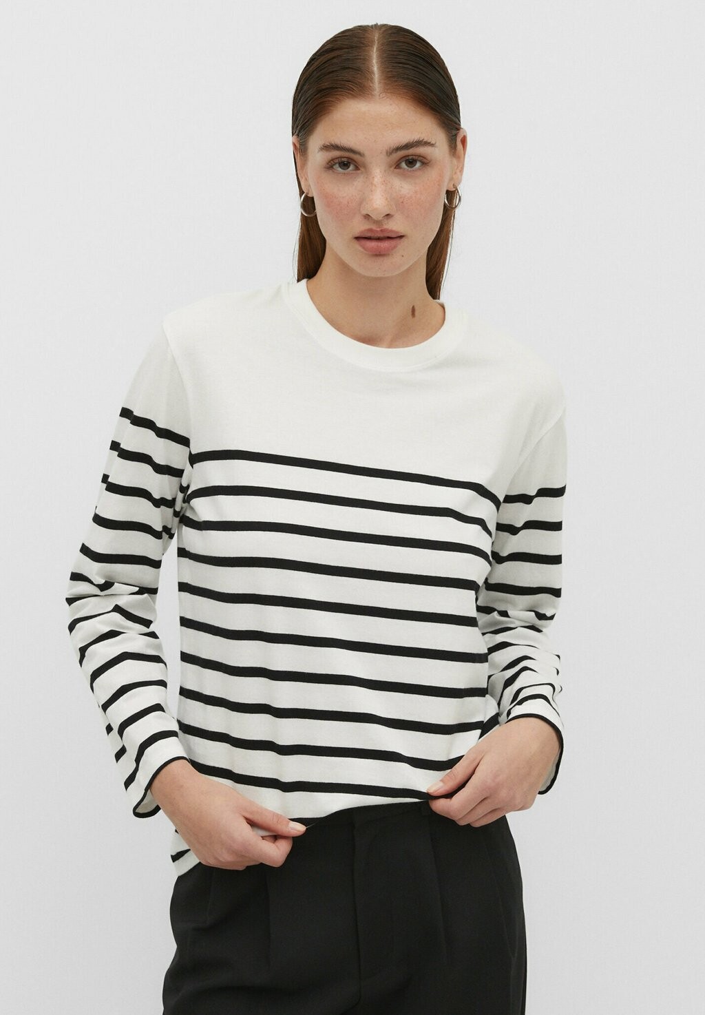 

Футболка с длинным рукавом Striped Stradivarius, бежевый