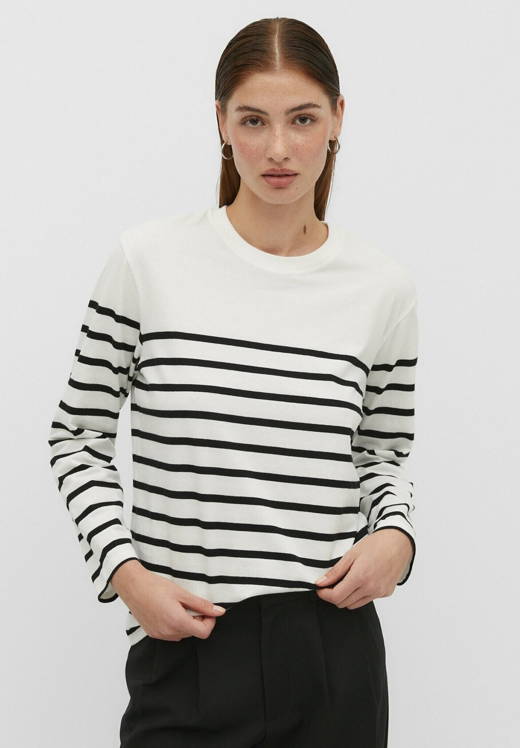 цена Футболка с длинным рукавом Striped Stradivarius, бежевый