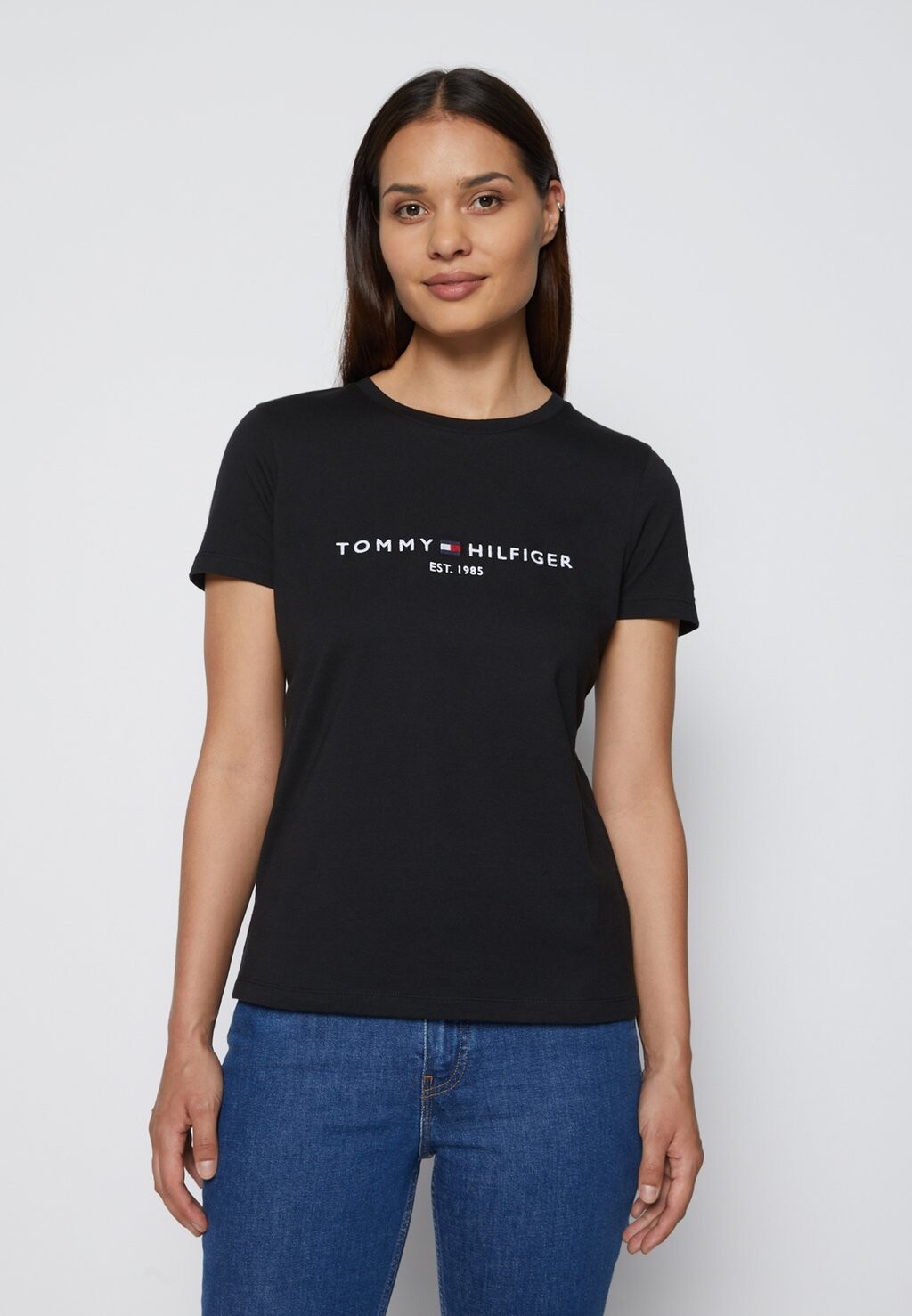 

Футболка с принтом Tommy Hilfiger, Черный