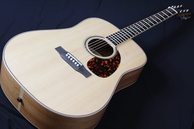 

Акустическая гитара Larrivee D-40E W/Case & Full Warranty