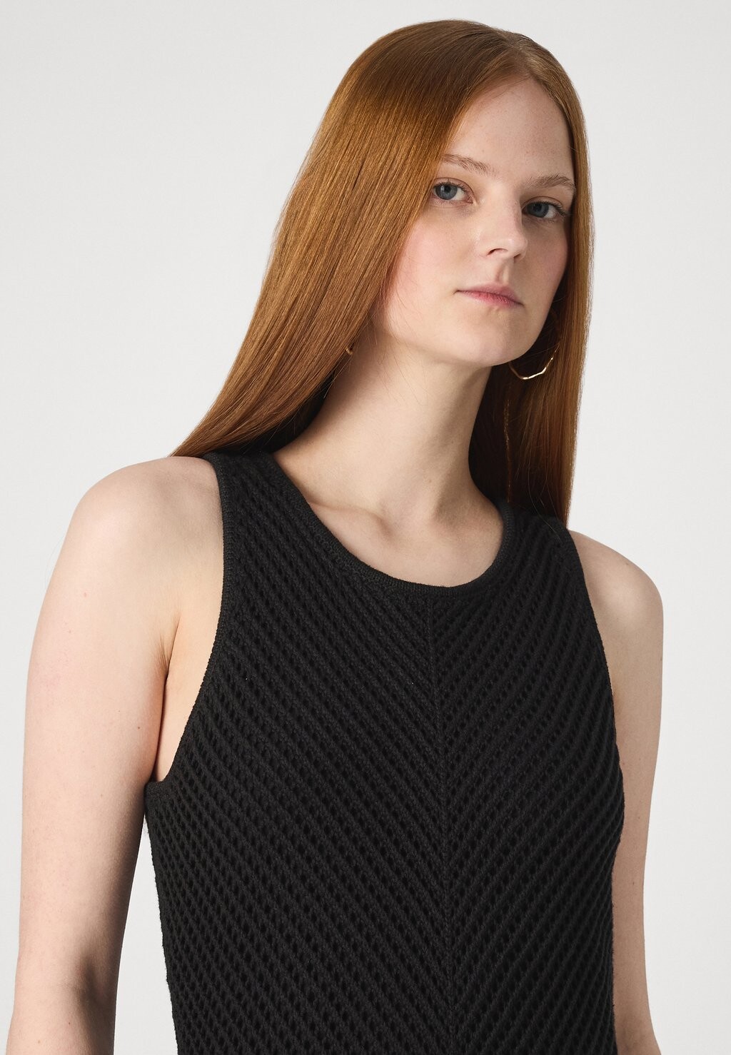 

Платье-джемпер Crochet Mini GAP, черное