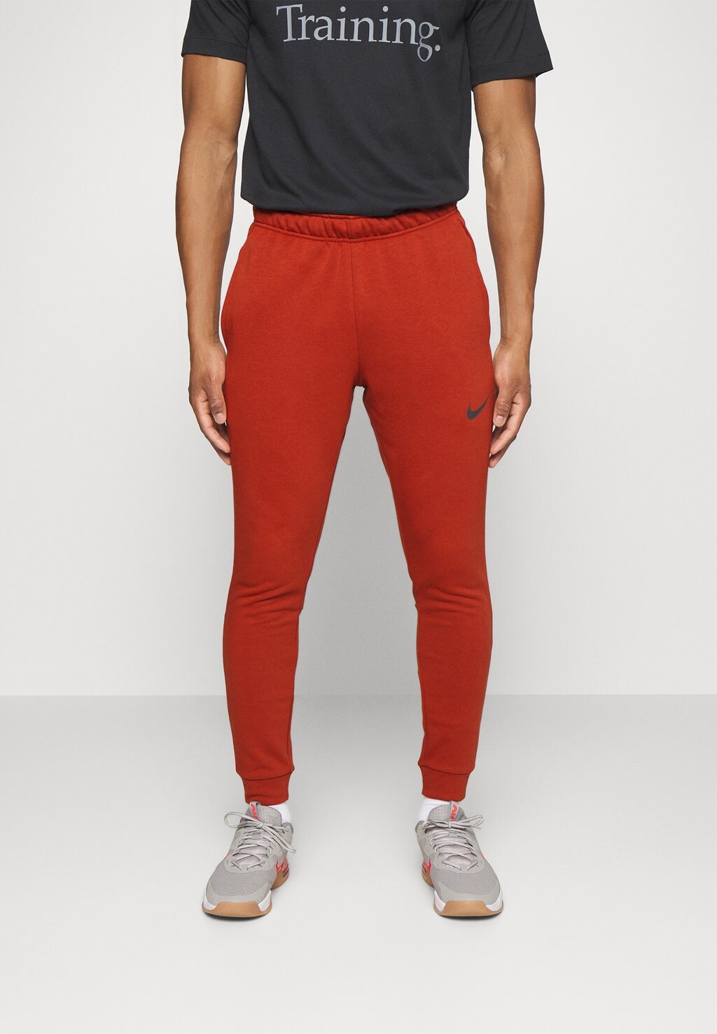 

Спортивные брюки Nike