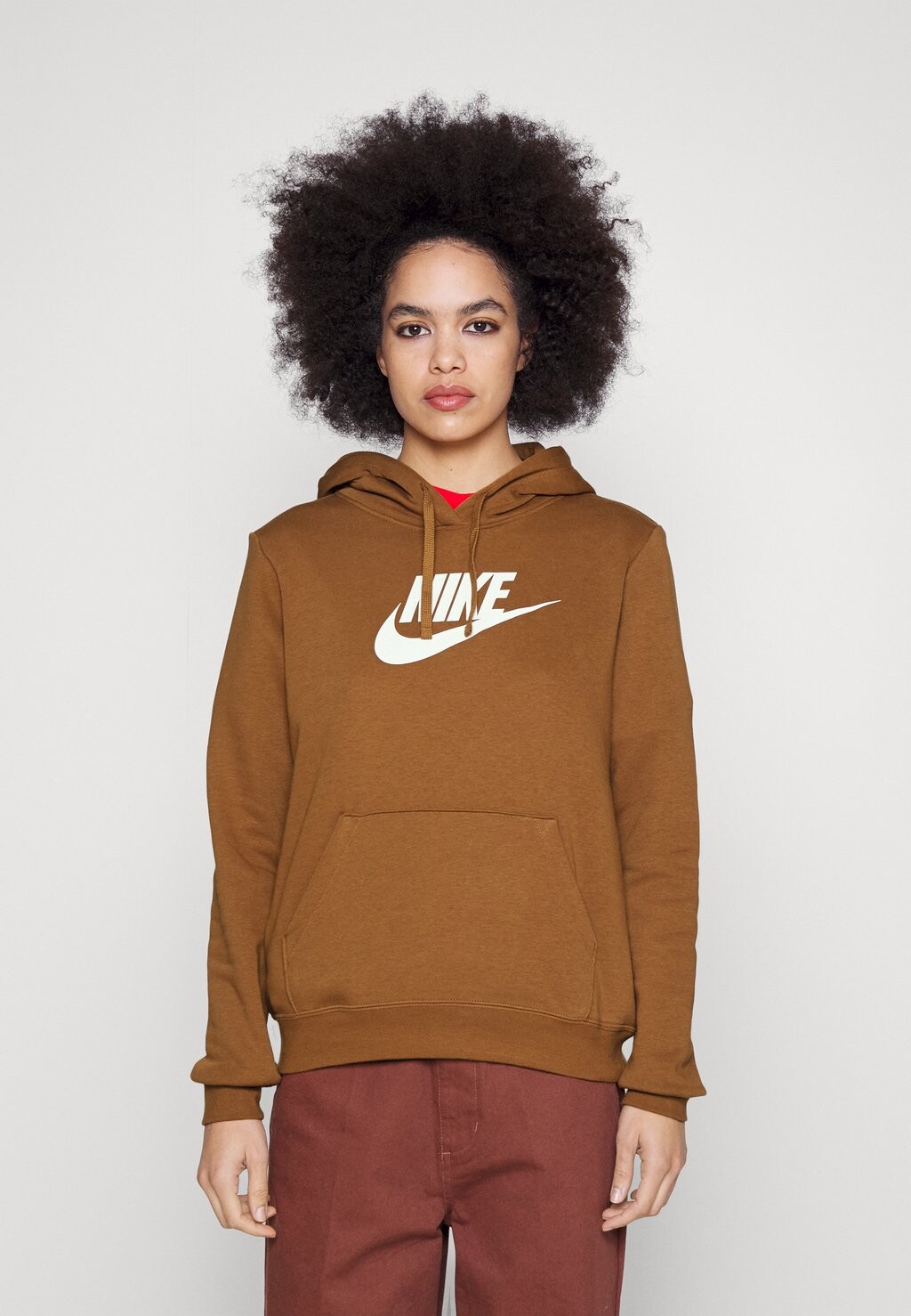 

Толстовка с капюшоном Nike, коричневый