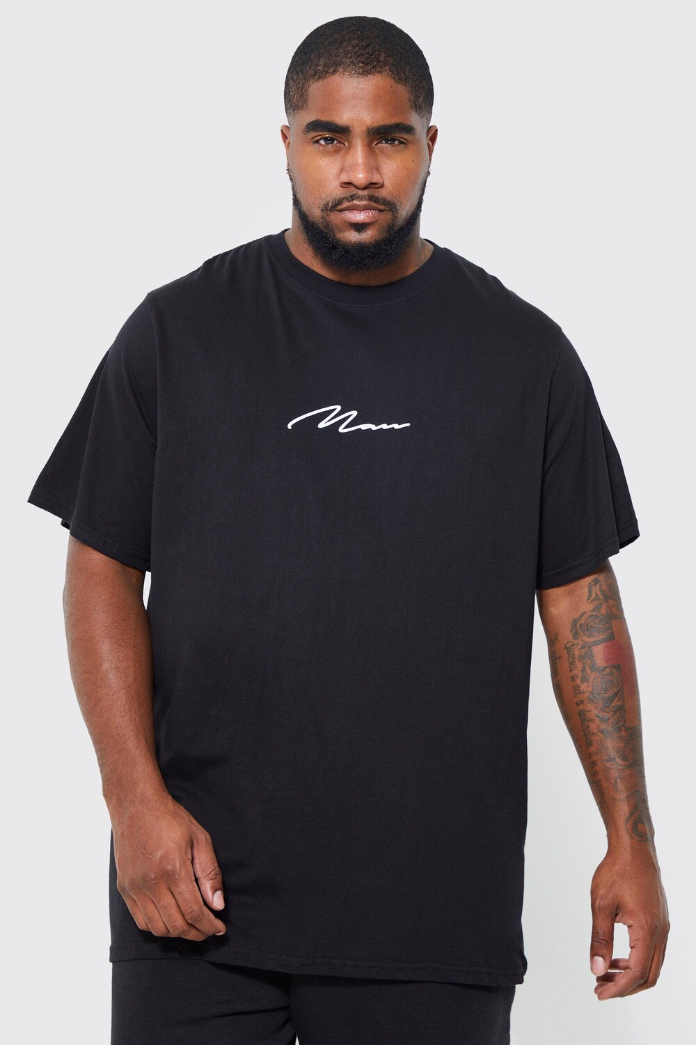 

Футболка оверсайз с круглым вырезом plus man signature Boohoo, черный