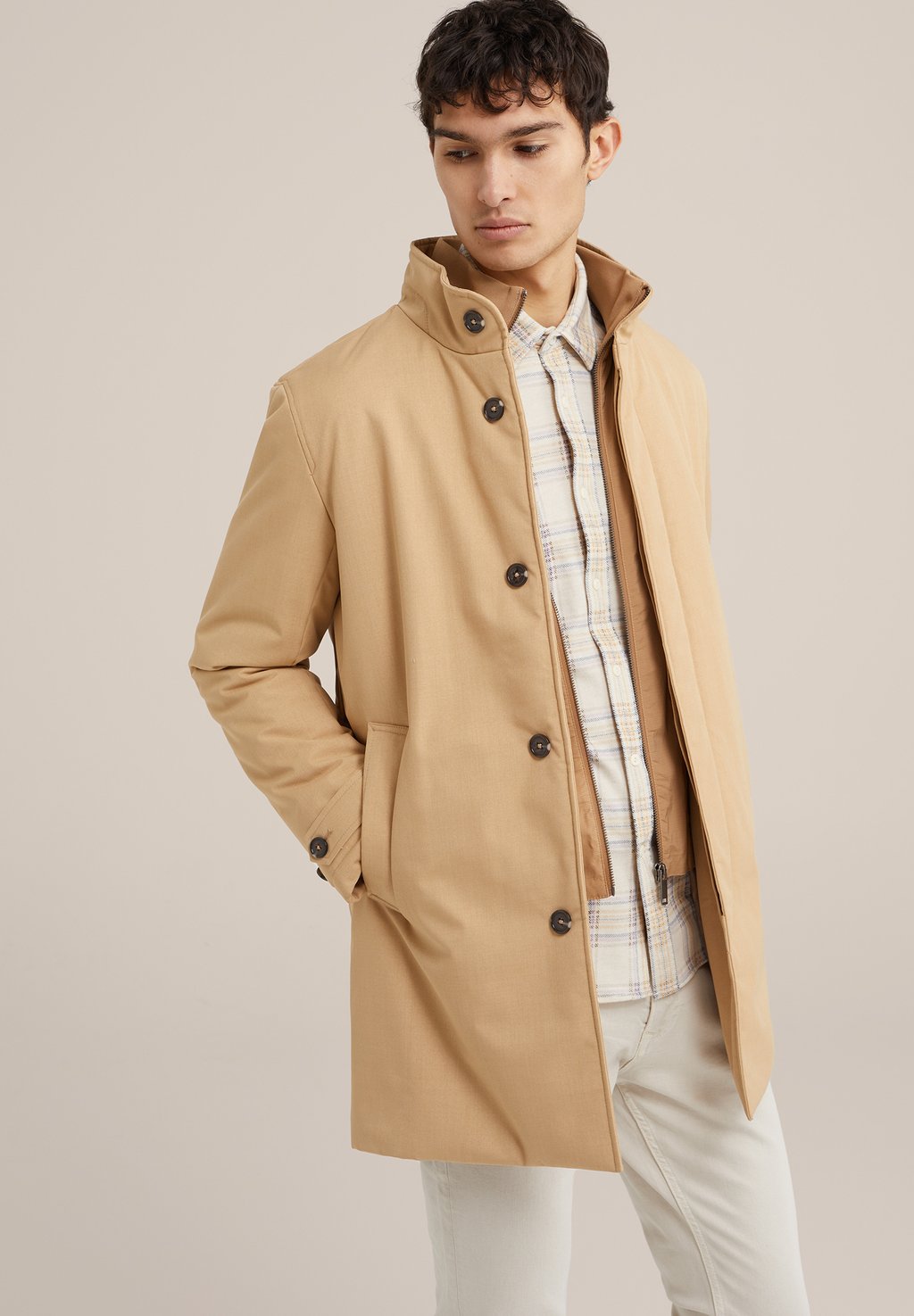 Короткое пальто WE Fashion, цвет beige короткое стеганое пальто ida whistles цвет tan beige