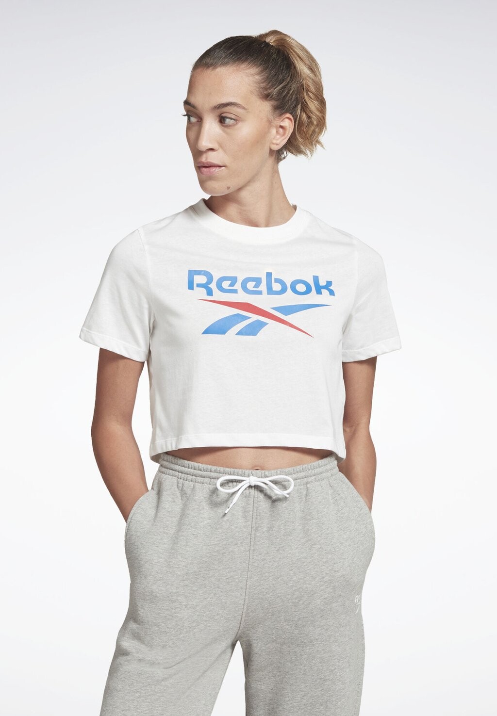 

Футболка с принтом Reebok