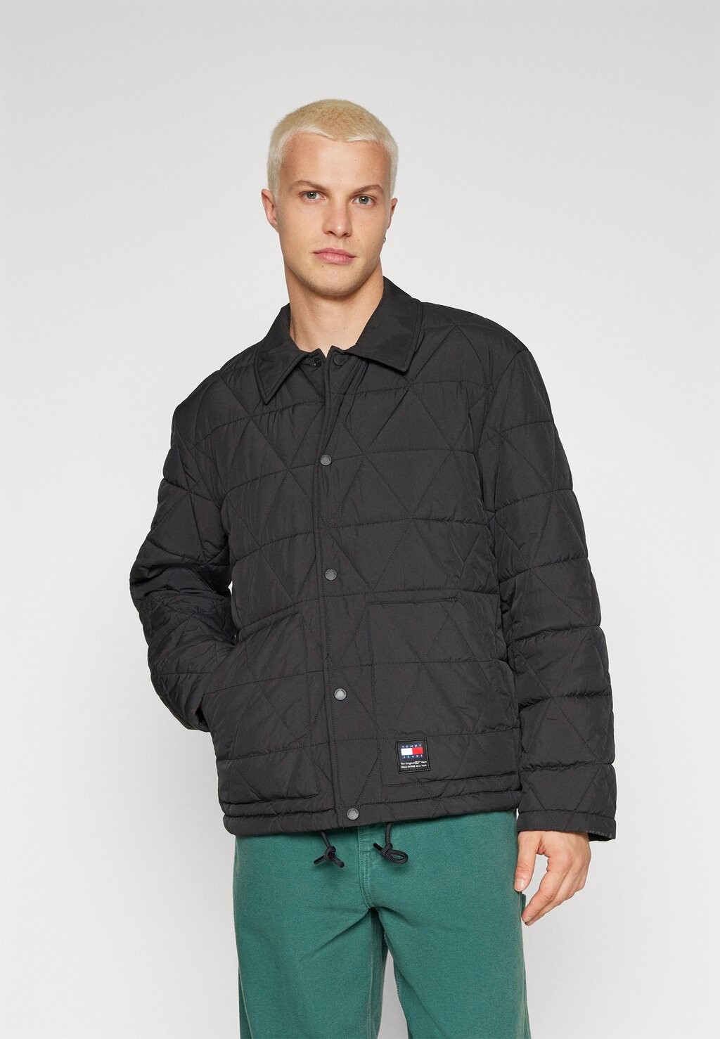 

Куртка межсезонная COACH JACKET Tommy Jeans, черный