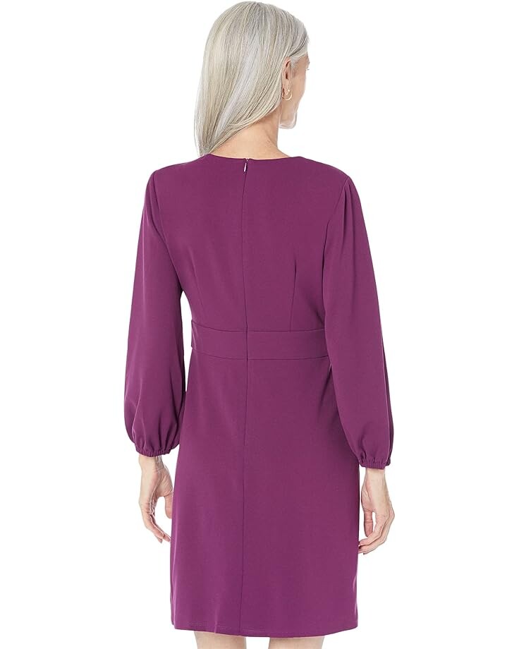 

Платье Maggy London Mini Dress with Box Pleat Skirt, темно-фиолетовый