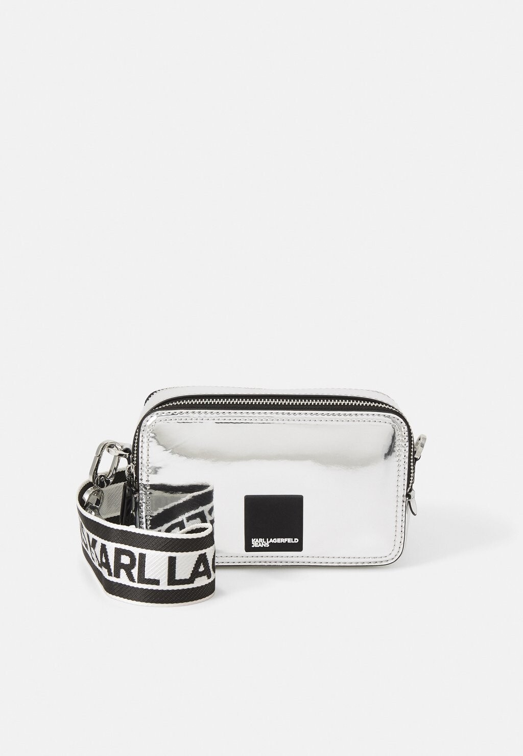 

Сумка через плечо CAMERA BAG PATCH Karl Lagerfeld Jeans, серебристый